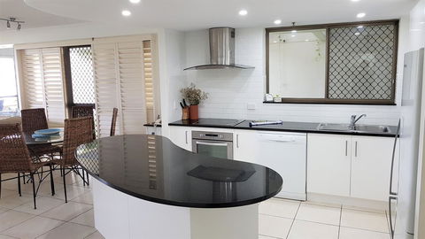 Gemini Court Holiday Apartments - 1 Gold Coast 18