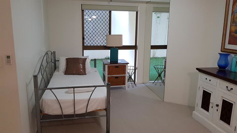 Gemini Court Holiday Apartments - 1 Gold Coast 14