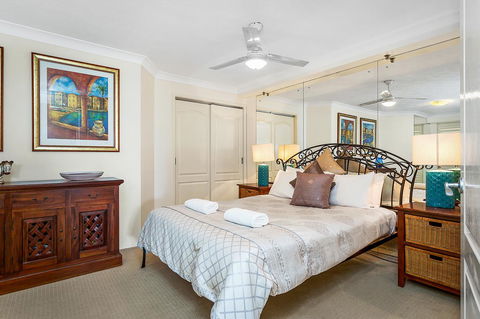 Gemini Court Holiday Apartments - 1 Gold Coast 12