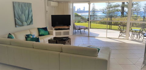 Gemini Court Holiday Apartments - 1 Gold Coast 26