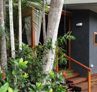 Forest Lodge Little Villa - Gold Coast 4U