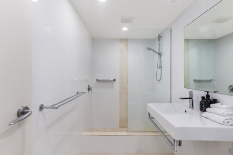 Little Cove Court - Accommodation Gold Coast 12
