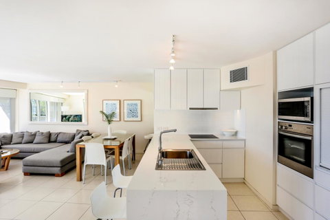 Little Cove Court - Accommodation Gold Coast 27