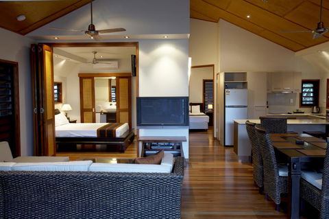 Pure Magnetic Villa 5 - Accommodation Gold Coast 9