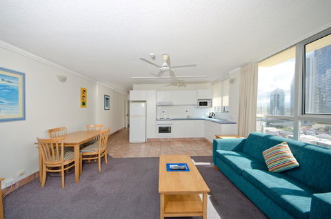 Chateau Beachside Resort - Accommodation Gold Coast 15