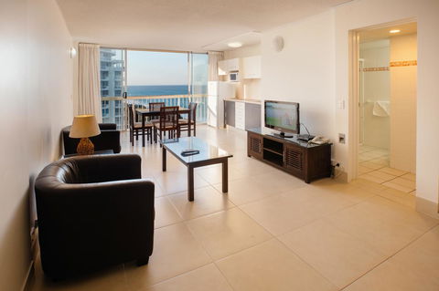 Chateau Beachside Resort - Accommodation Gold Coast 17