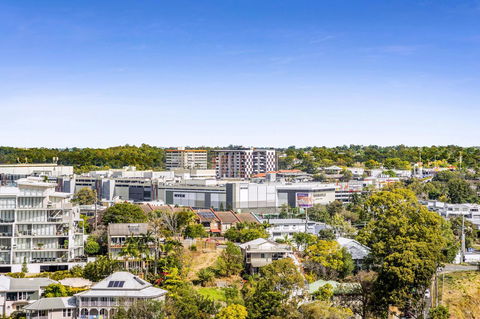 Essence Suites Taringa - Gold Coast 4U 38