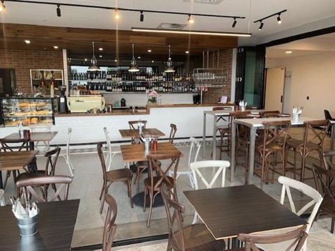 Essence Suites Taringa - Gold Coast 4U 5