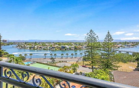 Palazzo Colonnades - Accommodation Gold Coast 13