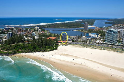 Komune Resort And Beach Club Greenmount Beach - Accommodation Gold Coast 0