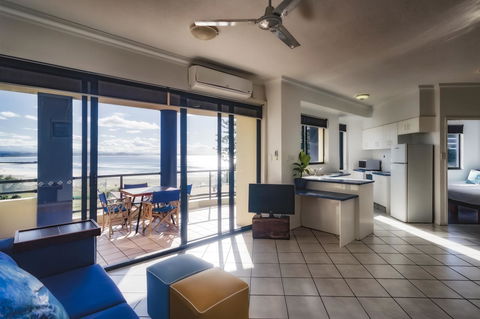 Komune Resort And Beach Club Greenmount Beach - Accommodation Gold Coast 31