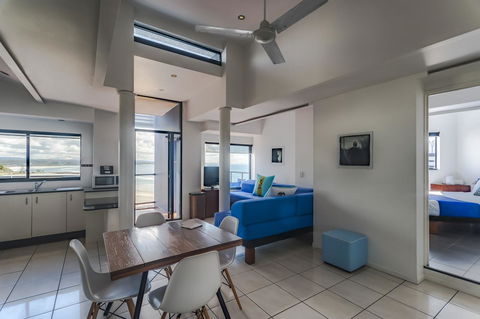 Komune Resort And Beach Club Greenmount Beach - Accommodation Gold Coast 32