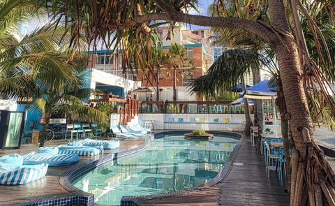 Komune Resort And Beach Club Greenmount Beach - Accommodation Gold Coast 1
