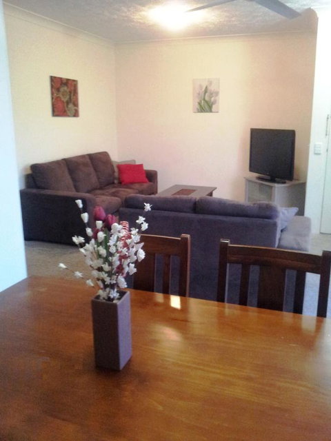 Champelli Palms Apartments - Accommodation Gold Coast 7