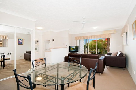Champelli Palms Apartments - Accommodation Gold Coast 9
