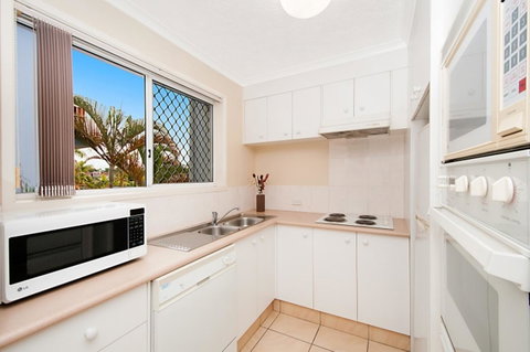 Champelli Palms Apartments - Accommodation Gold Coast 11