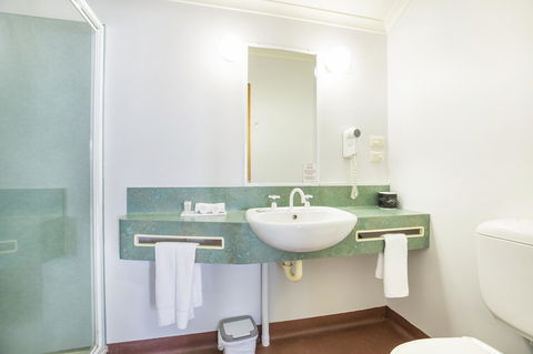 Downs Motel - 1 Gold Coast 8