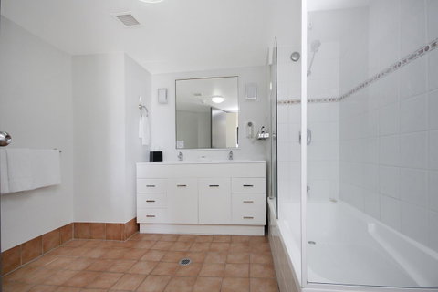Sovereign On The Gold Coast - Accommodation Gold Coast 24