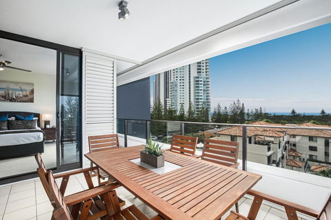 Ultra Broadbeach - Gold Coast 4U 6