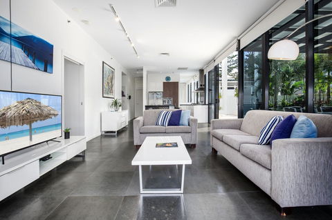 Ultra Broadbeach - Gold Coast 4U 23