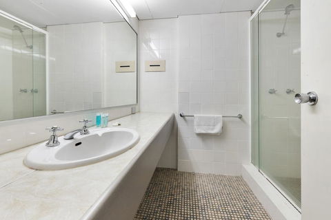 Ridge Apartment Hotel - Gold Coast 4U 8