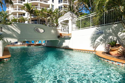 ULTIQA Burleigh Mediterranean Resort - Accommodation Gold Coast 12