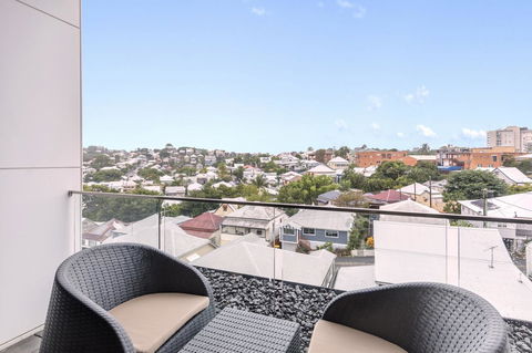 The Beetson Hotel -formerly Gambaro Hotel - Gold Coast 4U 34
