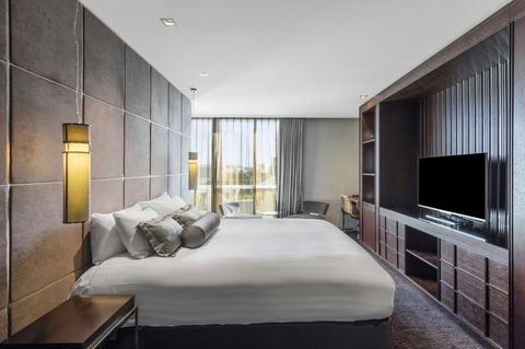 The Beetson Hotel -formerly Gambaro Hotel - Gold Coast 4U 1