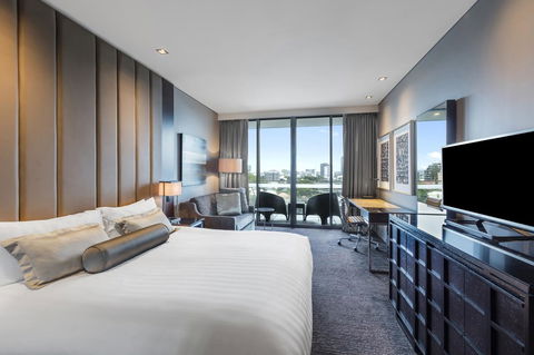 The Beetson Hotel -formerly Gambaro Hotel - Gold Coast 4U 0