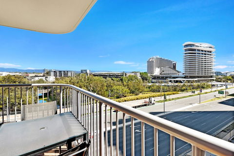 Broadbeach Travel Inn Apartments - Gold Coast 4U 20