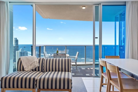 Holiday Holiday H-Residences Apartments - Accommodation Gold Coast 1