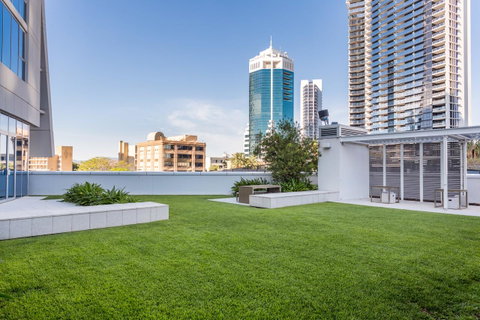 Holiday Holiday H-Residences Apartments - Accommodation Gold Coast 13