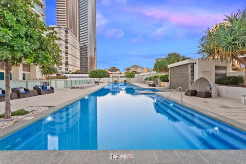 Holiday Holiday H-Residences Apartments - Accommodation Gold Coast 8