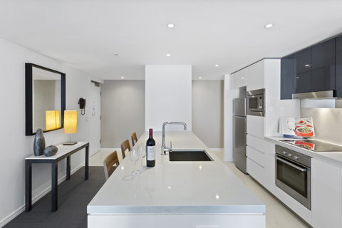 Holiday Holiday H-Residences Apartments - Accommodation Gold Coast 17