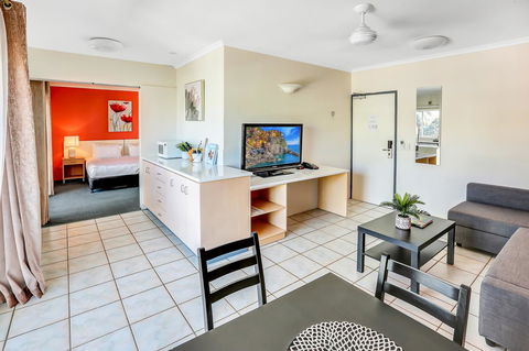 Coral Tree Inn - Accommodation Gold Coast 25