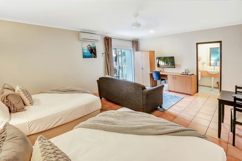 Coral Tree Inn - Accommodation Gold Coast 15