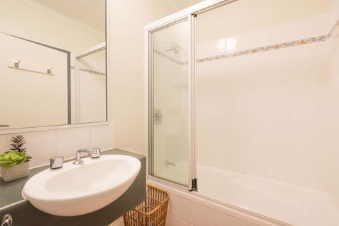 Coral Tree Inn - Accommodation Gold Coast 41