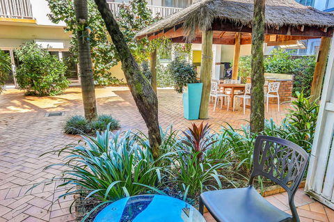 Coral Tree Inn - Accommodation Gold Coast 10