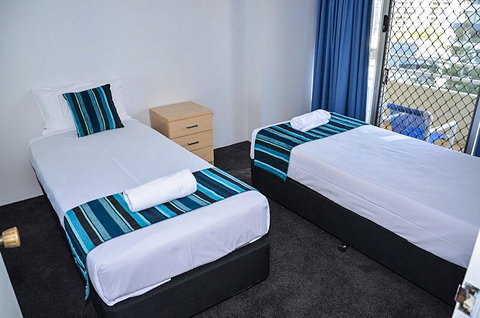 Zenith Ocean Front Apartments - Accommodation Gold Coast 14