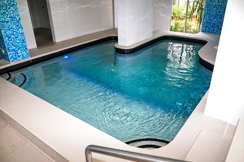 Zenith Ocean Front Apartments - Accommodation Gold Coast 7
