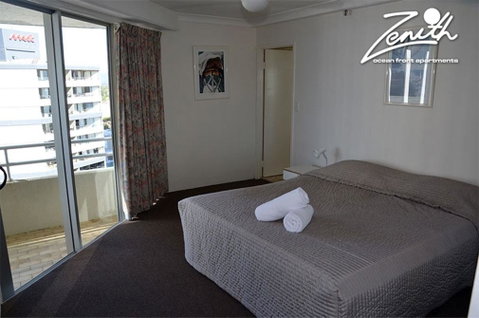 Zenith Ocean Front Apartments - Accommodation Gold Coast 5