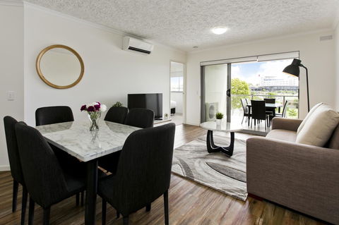 Arise Princess Regent Apartments - Gold Coast 4U 11