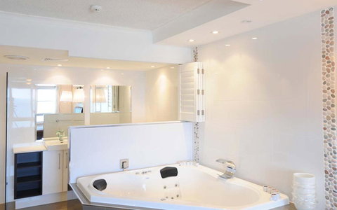 Pacific Plaza Apartments - Accommodation Gold Coast 40