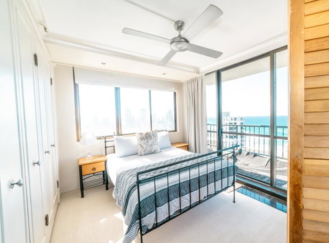 Capricorn One Beachside Holiday Apartments - Official - Accommodation Gold Coast 7