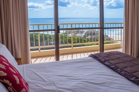 Capricorn One Beachside Holiday Apartments - Official - Accommodation Gold Coast 10