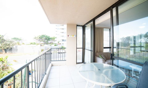 Capricorn One Beachside Holiday Apartments - Official - Accommodation Gold Coast 2