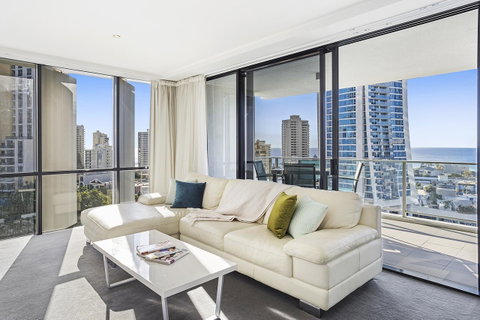 Holiday Holiday Circle On Cavill Apartments - Accommodation Gold Coast 42