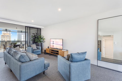 Holiday Holiday Circle On Cavill Apartments - Accommodation Gold Coast 8