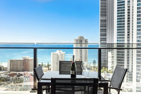 Holiday Holiday Circle On Cavill Apartments - Accommodation Gold Coast 16