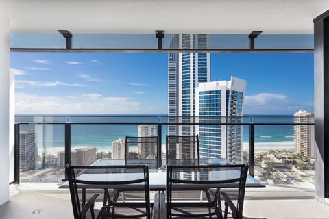 Holiday Holiday Circle On Cavill Apartments - Accommodation Gold Coast 13